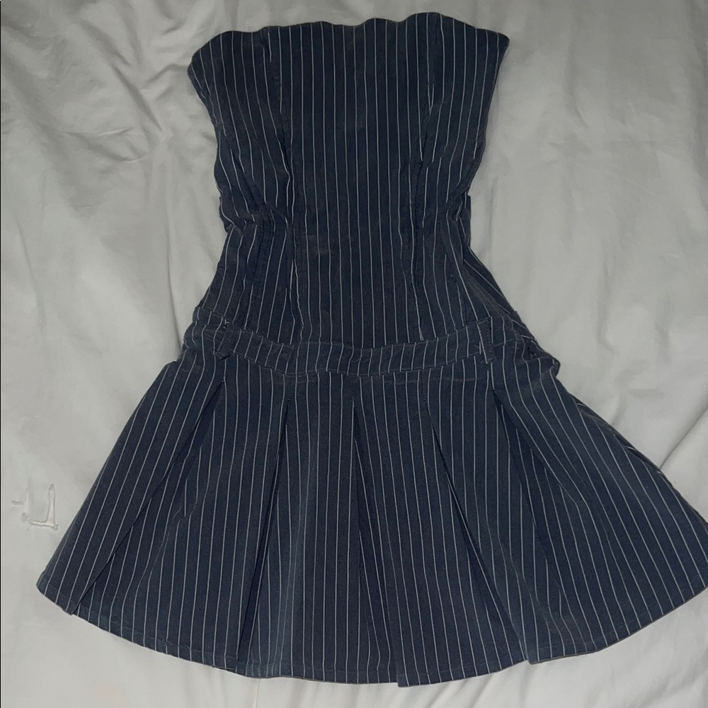 Strapless Grey/blue Pinstripe Skater Dress Bershka